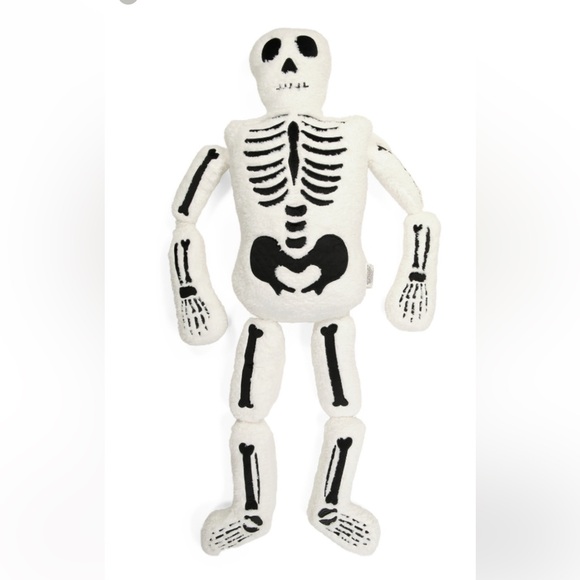 OVERSIZED SKELETON PILLOW